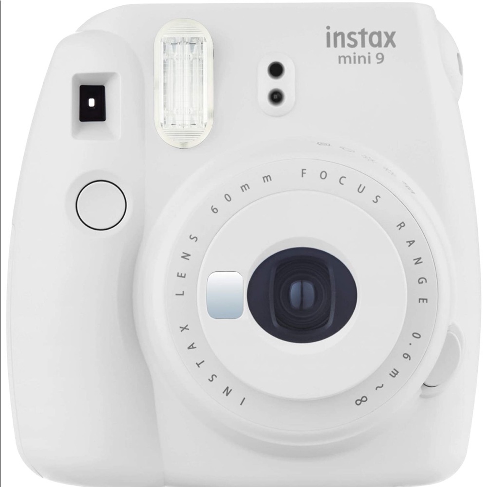 fujifilm instax mini 9 in Smokey white.